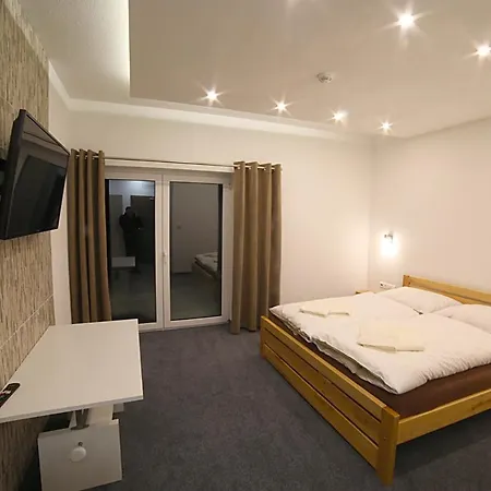 Horky Motel Vavrisovo